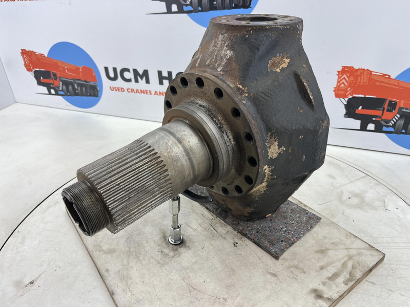 Terex Terex PPM 480 ATT steering knuckle 16 holes axle 1 - Steering knuckle for Crane: picture 1 Terex Terex PPM 480 ATT steering knuckle 16 holes axle 1 - Steering knuckle for Crane: picture 1