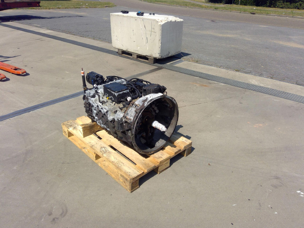 ZF ATF 60-4 gearbox ZF ECOSPLIT 16 S 151 - Gearbox for Mobile crane: picture 3 ZF ATF 60-4 gearbox ZF ECOSPLIT 16 S 151 - Gearbox for Mobile crane: picture 3