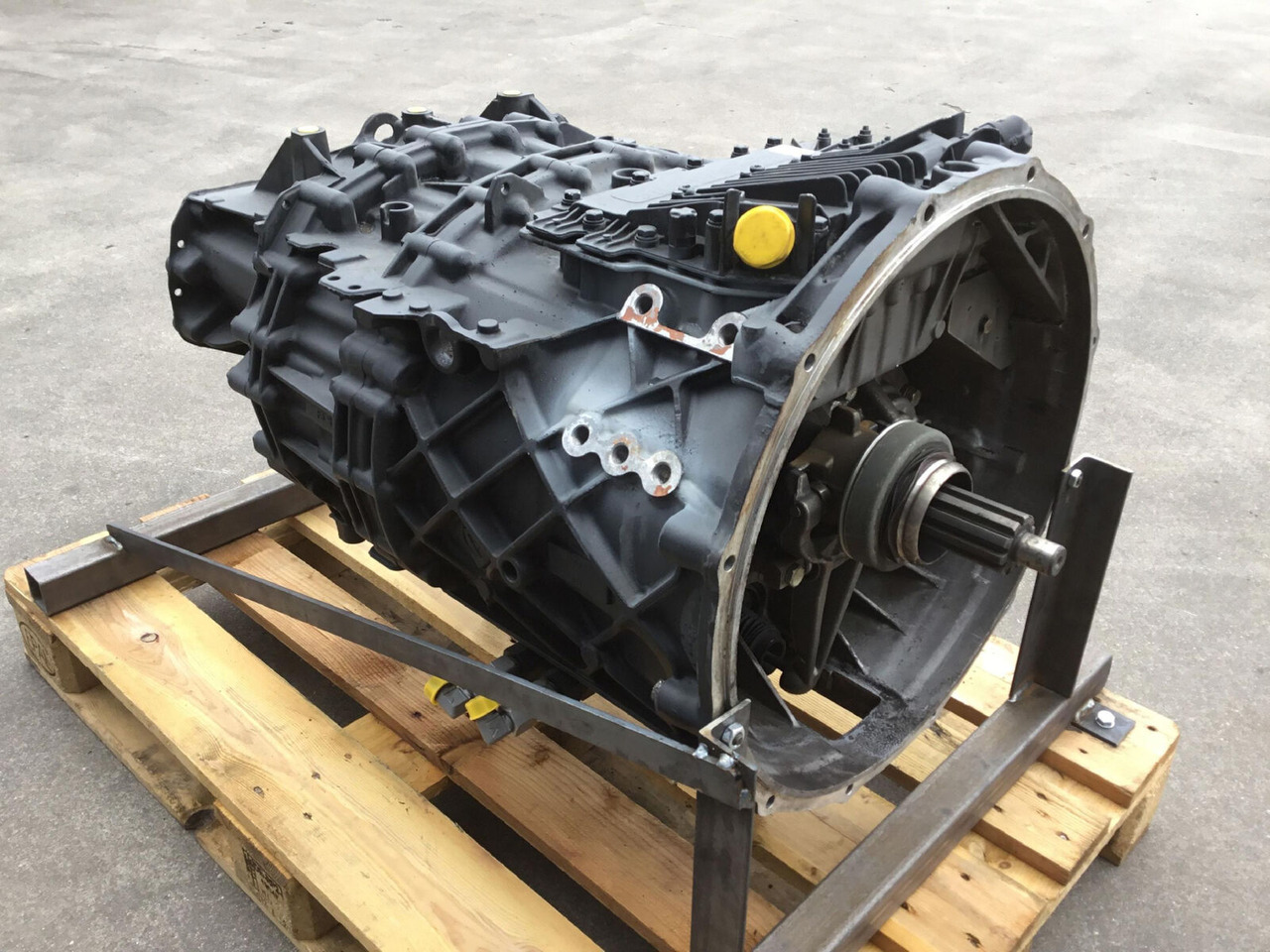 ZF MK 88 ZF Astronic gearbox 12 AS 2530 S0 - Gearbox for Mobile crane: picture 2 ZF MK 88 ZF Astronic gearbox 12 AS 2530 S0 - Gearbox for Mobile crane: picture 2
