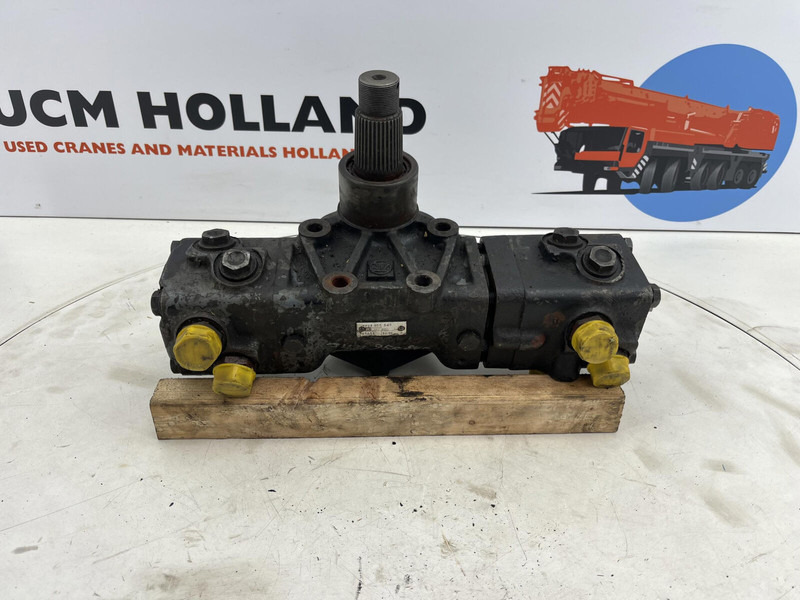 ZF Steering Box 120bar - Steering gear for Crane: picture 3 ZF Steering Box 120bar - Steering gear for Crane: picture 3