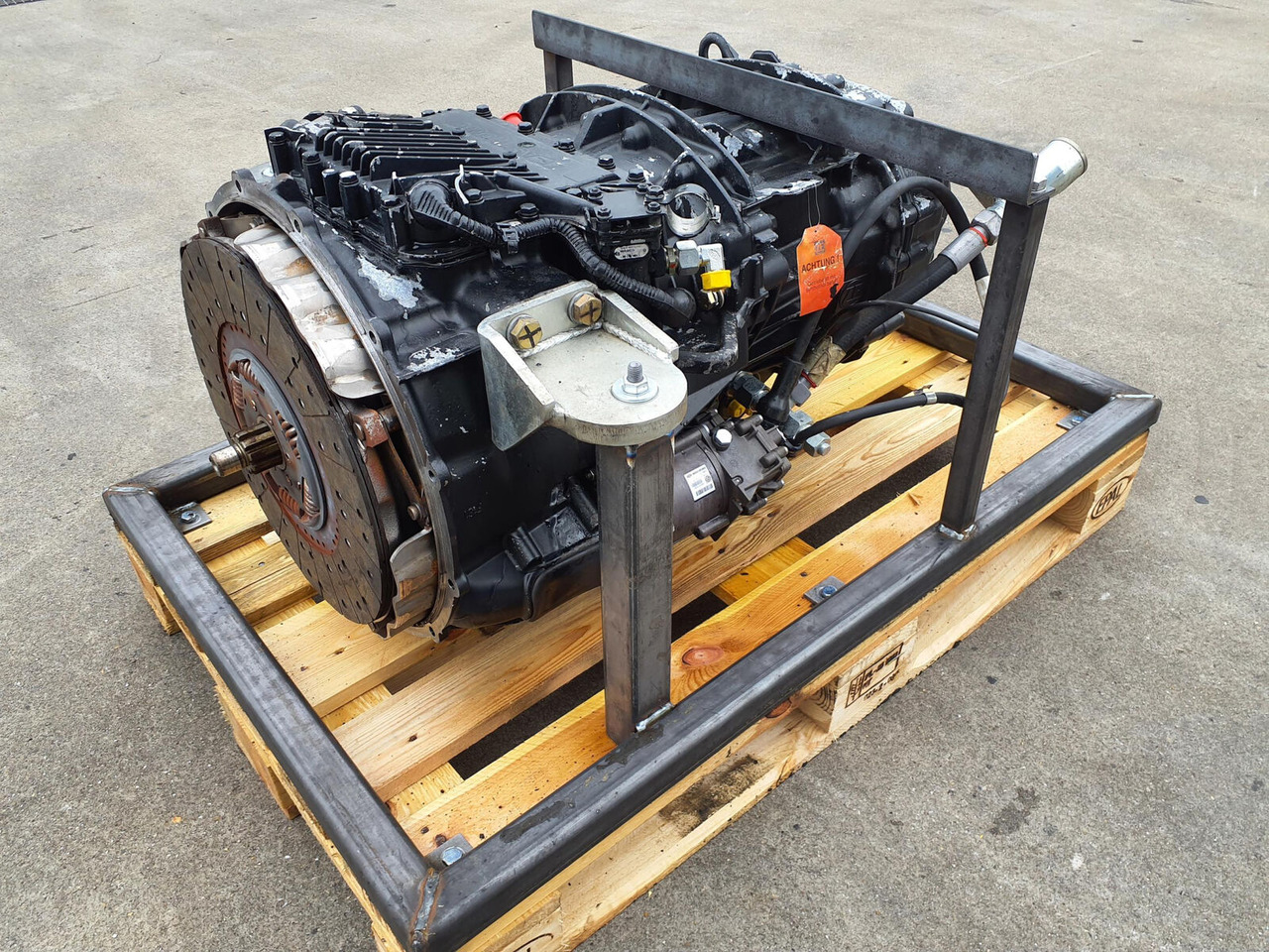 ZF Terex challenger 3160 Gearbox ZF astronic MID 12 AS 1625 SO - Gearbox for Mobile crane: picture 1 ZF Terex challenger 3160 Gearbox ZF astronic MID 12 AS 1625 SO - Gearbox for Mobile crane: picture 1