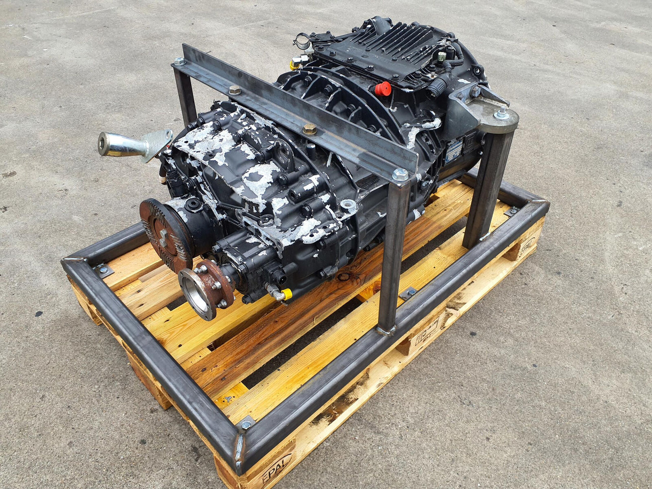 ZF Terex challenger 3160 Gearbox ZF astronic MID 12 AS 1625 SO - Gearbox for Mobile crane: picture 3 ZF Terex challenger 3160 Gearbox ZF astronic MID 12 AS 1625 SO - Gearbox for Mobile crane: picture 3