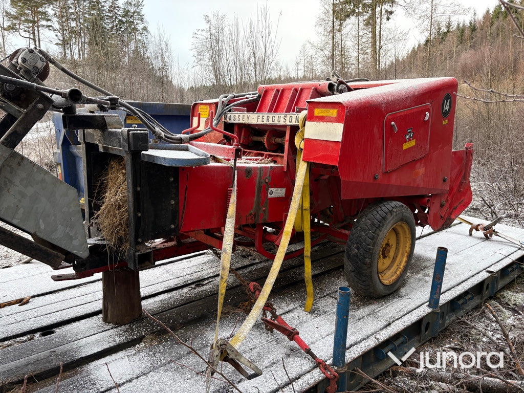 Balpress - MF14 - Square baler: picture 2 Balpress - MF14 - Square baler: picture 2