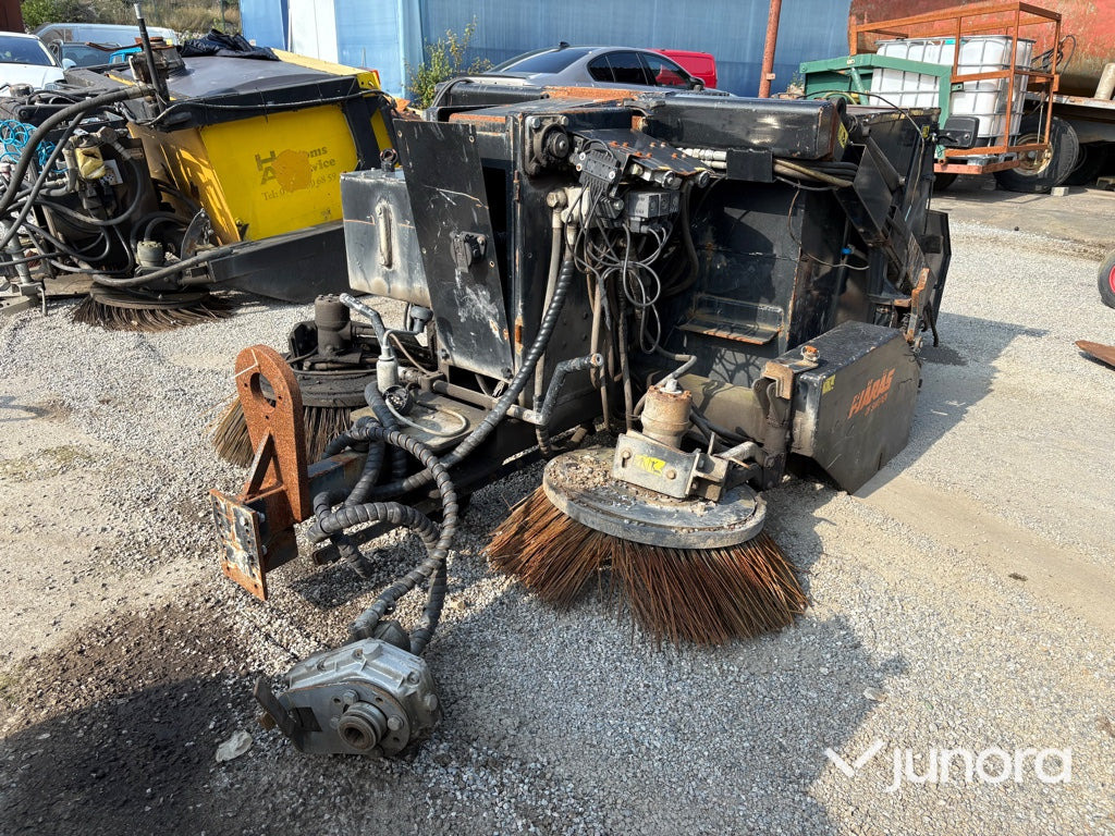 Bogserad Sopmaskin Fjärås FS 700 - Road sweeper: picture 1 Bogserad Sopmaskin Fjärås FS 700 - Road sweeper: picture 1