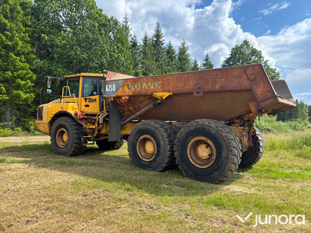 Dumper Volvo A25D - Articulated dumper: picture 2 Dumper Volvo A25D - Articulated dumper: picture 2