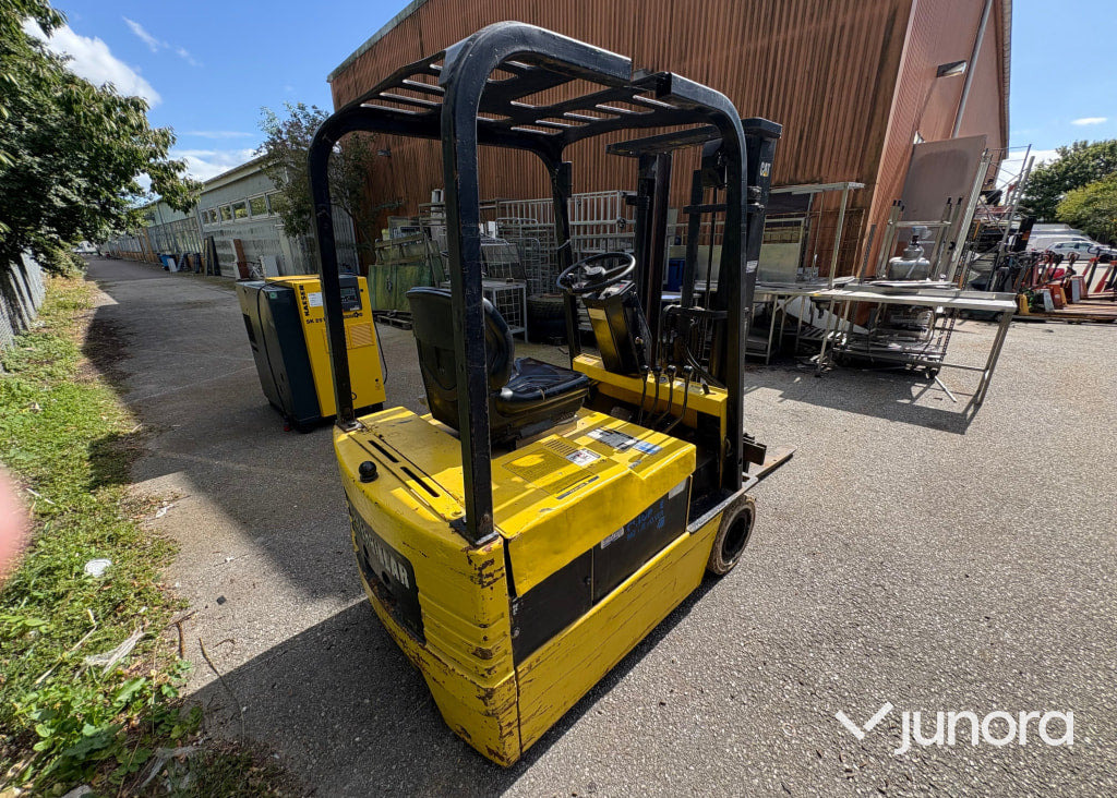 El truck - Caterpillar - Electric forklift: picture 5 El truck - Caterpillar - Electric forklift: picture 5