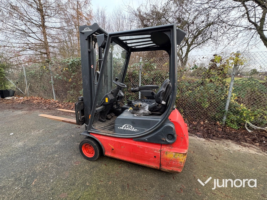 Eltruck – Linde E16C-02, 1600 kg - Electric forklift: picture 3 Eltruck – Linde E16C-02, 1600 kg - Electric forklift: picture 3