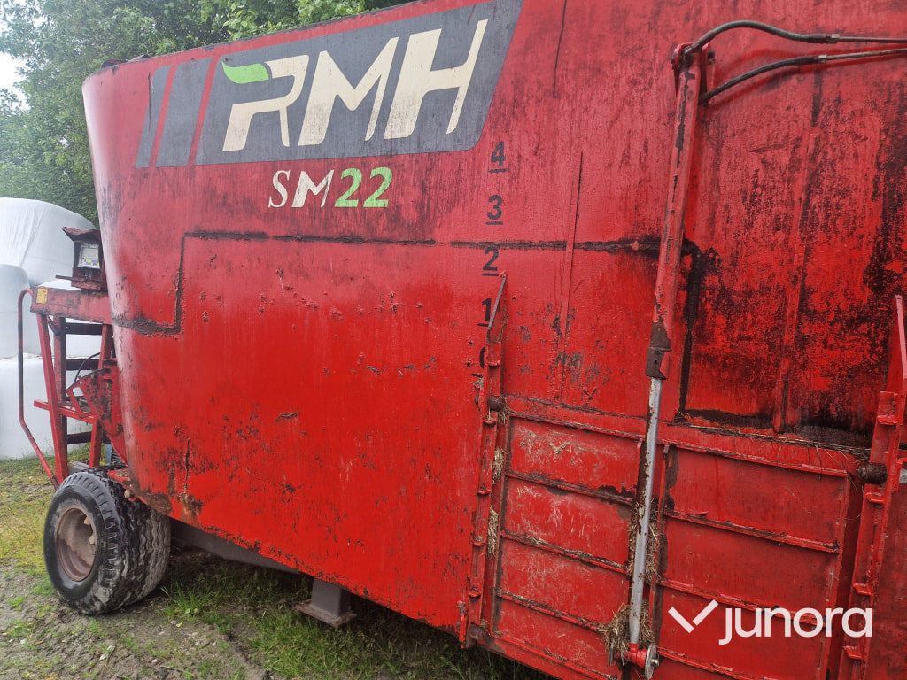 Foderblandare RMH 22 - Forage mixer wagon: picture 2 Foderblandare RMH 22 - Forage mixer wagon: picture 2