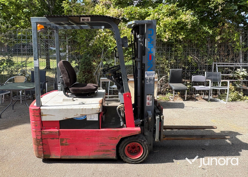 Gaffeltruck - Nichiyu (1) - Electric forklift: picture 5 Gaffeltruck - Nichiyu (1) - Electric forklift: picture 5