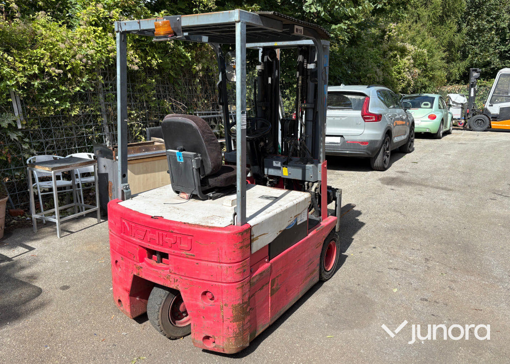 Gaffeltruck - Nichiyu (1) - Electric forklift: picture 4 Gaffeltruck - Nichiyu (1) - Electric forklift: picture 4