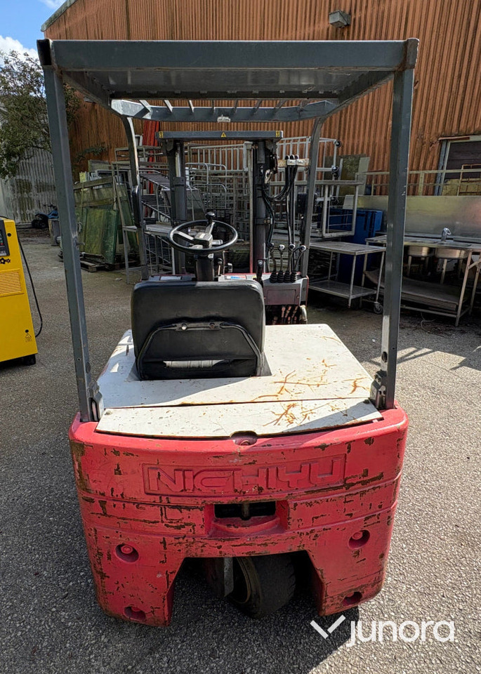 Gaffeltruck - Nichiyu (2) - Forklift: picture 4 Gaffeltruck - Nichiyu (2) - Forklift: picture 4