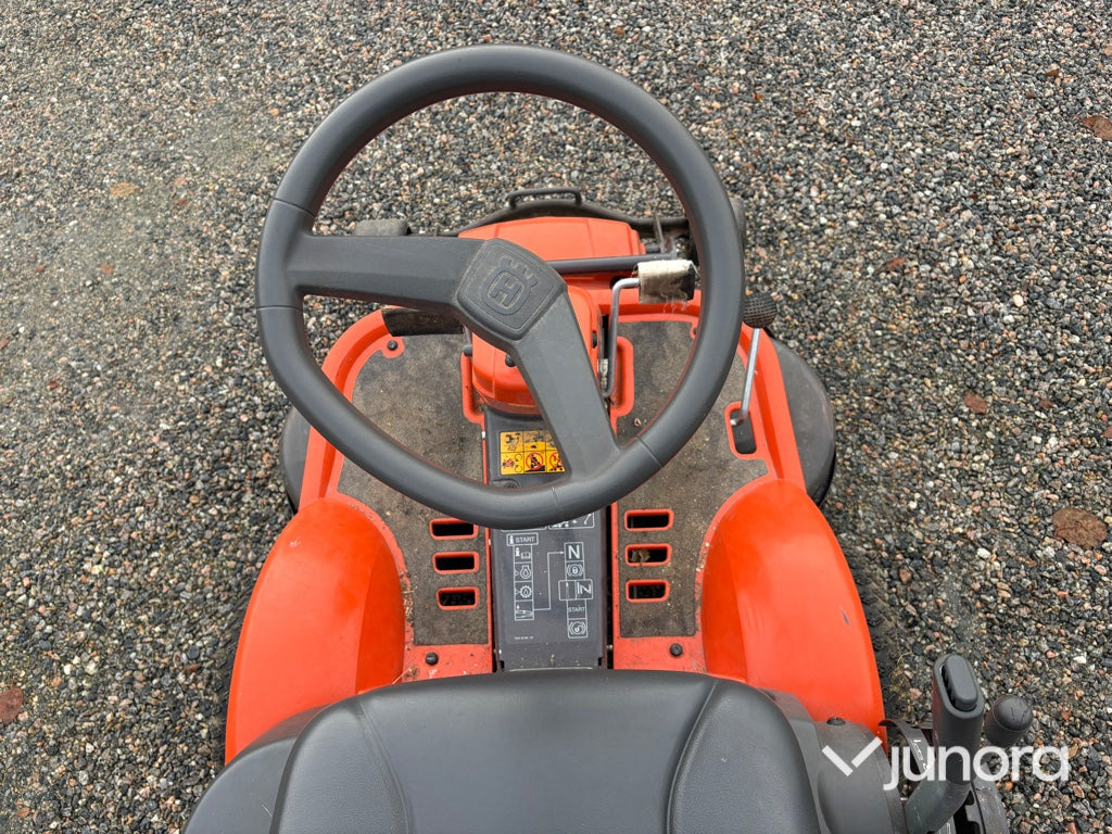 Garden mower Gräsklippare - Husqvarna Rider R13 C: picture 8 Garden mower Gräsklippare - Husqvarna Rider R13 C: picture 8