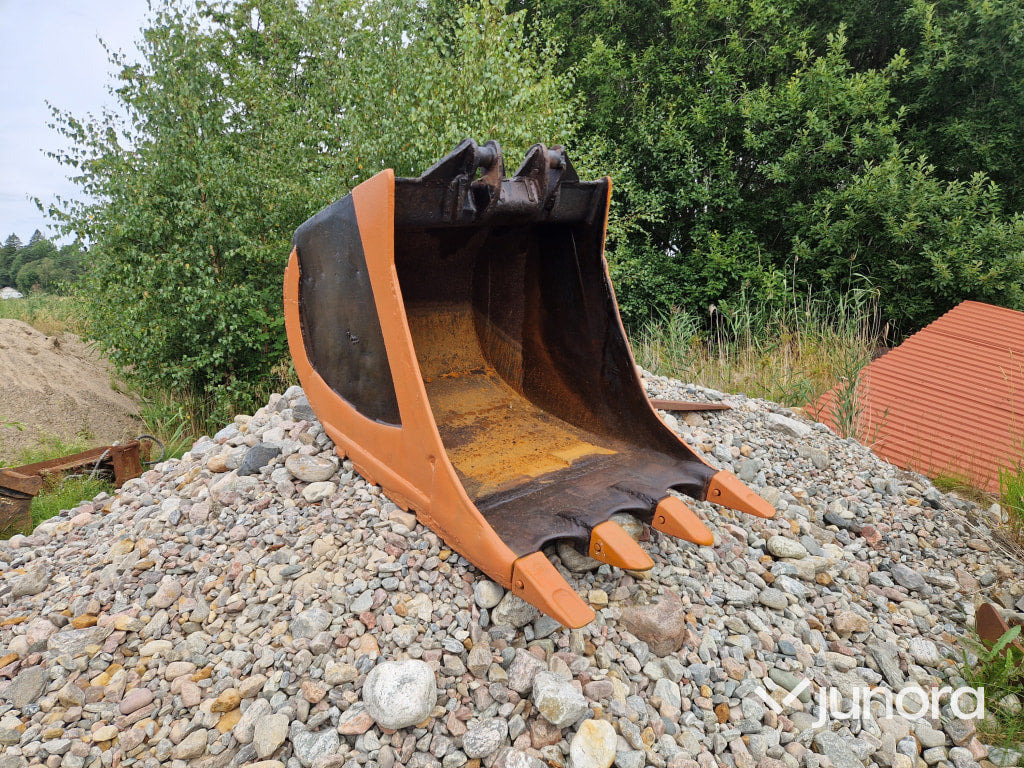 Grävskopa - Tandad - Excavator bucket: picture 1 Grävskopa - Tandad - Excavator bucket: picture 1
