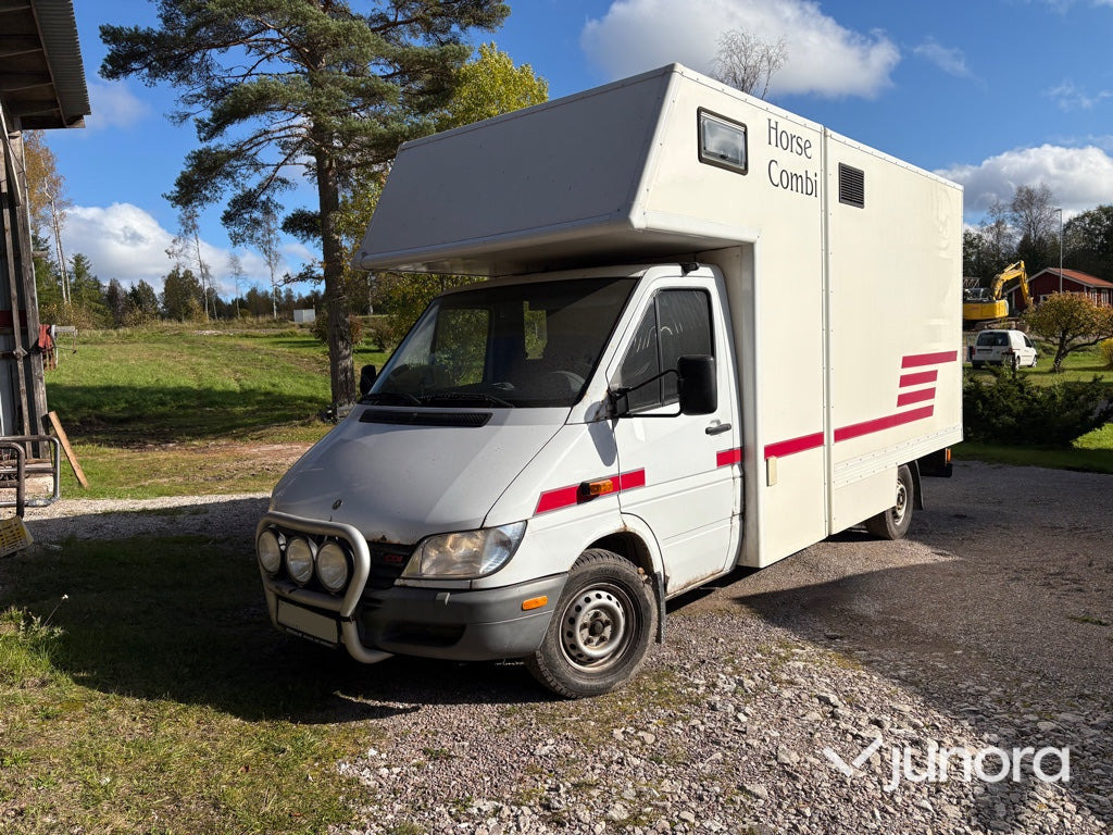 Hästtransport Mercedes-Benz 316 CDI - Alcove motorhome: picture 1 Hästtransport Mercedes-Benz 316 CDI - Alcove motorhome: picture 1