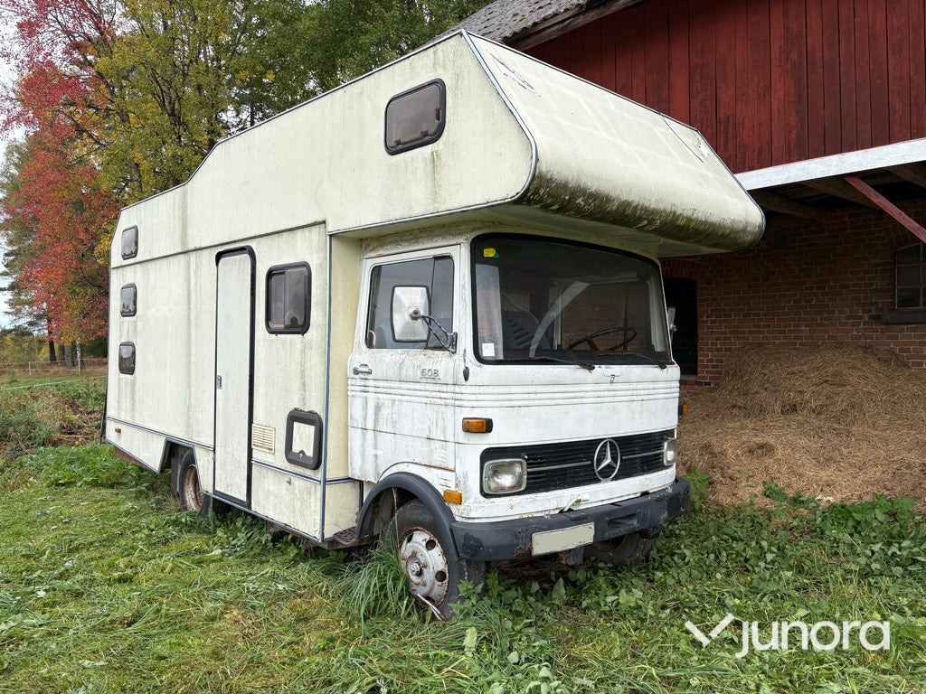 Husbil MERCEDES BENZ LP 608/32 - Alcove motorhome: picture 1 Husbil MERCEDES BENZ LP 608/32 - Alcove motorhome: picture 1