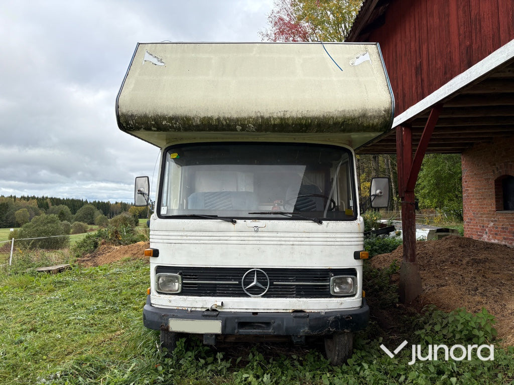 Husbil MERCEDES BENZ LP 608/32 - Alcove motorhome: picture 2 Husbil MERCEDES BENZ LP 608/32 - Alcove motorhome: picture 2