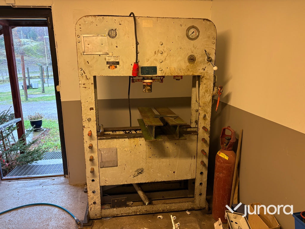 Hydraulpress - Hiab H100E, 100 ton - Press brake: picture 3 Hydraulpress - Hiab H100E, 100 ton - Press brake: picture 3