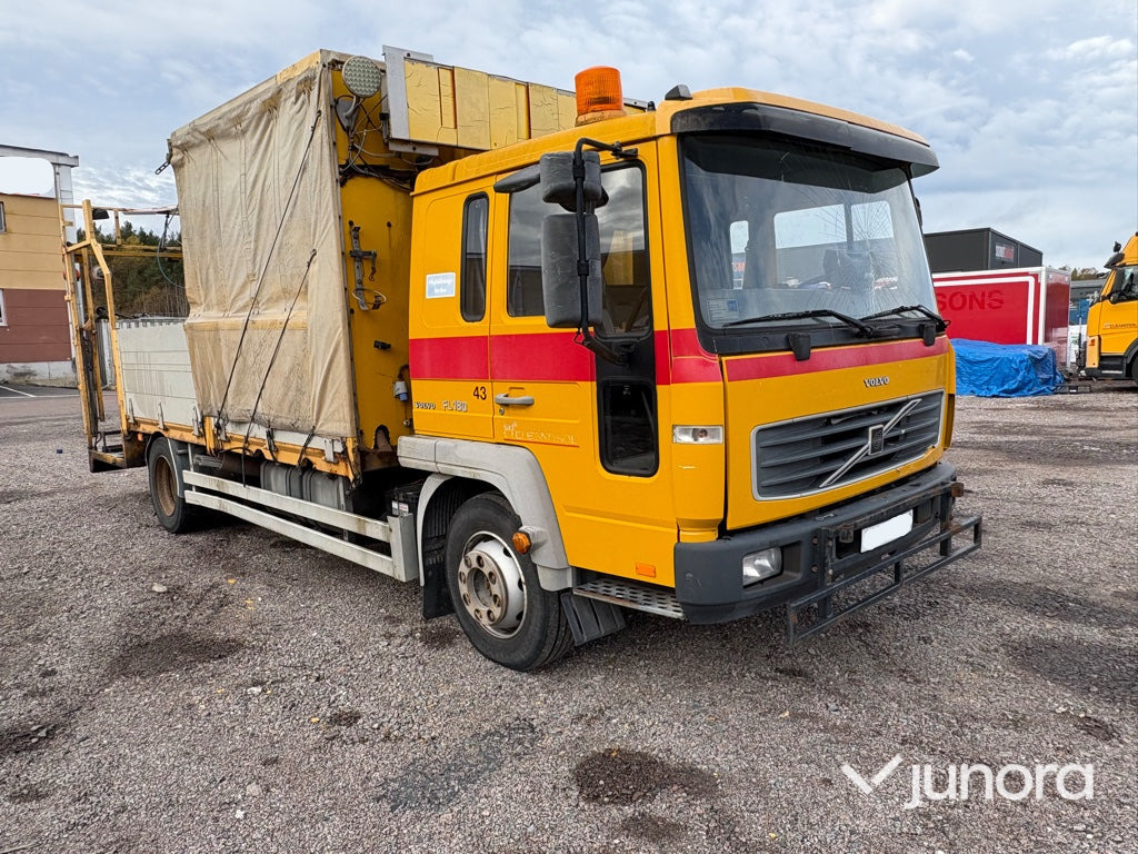 Lastbil - Volvo FL611 4X2 - Dropside/ Flatbed truck: picture 3 Lastbil - Volvo FL611 4X2 - Dropside/ Flatbed truck: picture 3