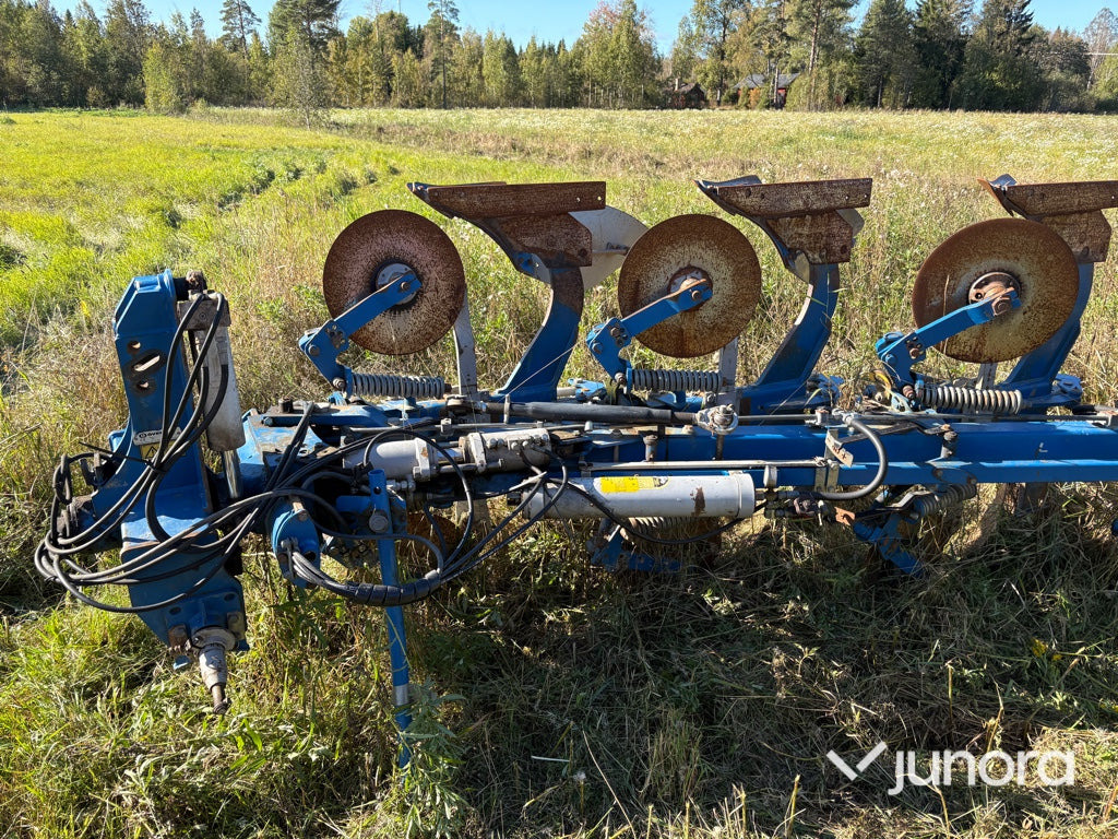 Överum VF-CX 4975 H – 4-skärare växelplog med hydraulik - Plow: picture 5 Överum VF-CX 4975 H – 4-skärare växelplog med hydraulik - Plow: picture 5
