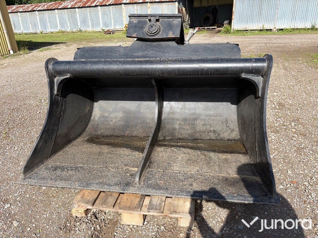 Planerskopa - SMP, Hydralisk - Excavator bucket: picture 2 Planerskopa - SMP, Hydralisk - Excavator bucket: picture 2