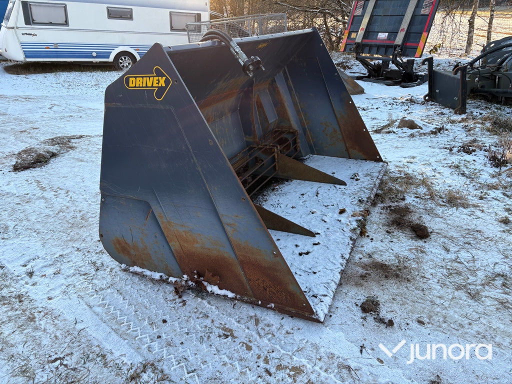 Sandspridare - DRIVEX SS30-BM - Sand/ Salt spreader: picture 3 Sandspridare - DRIVEX SS30-BM - Sand/ Salt spreader: picture 3