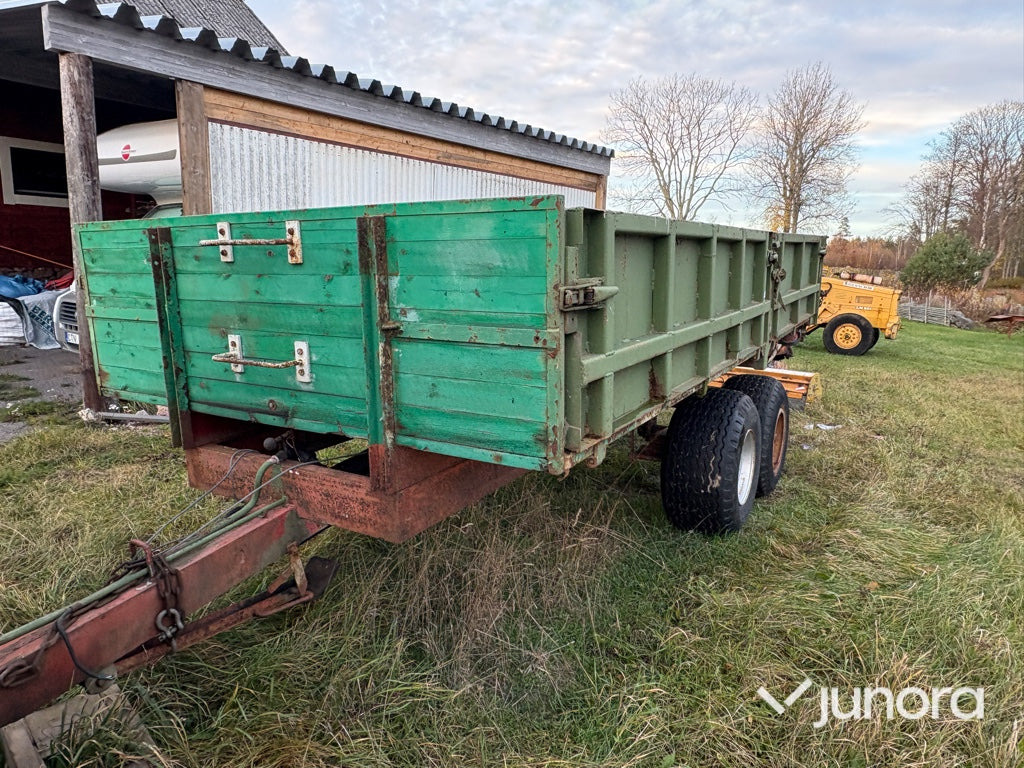 Tippvagn - Farm tipping trailer/ Dumper: picture 1 Tippvagn - Farm tipping trailer/ Dumper: picture 1
