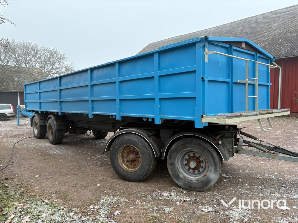 Torkvagn/Spannmålsvagn med tipp - 25 kubik - Tipper trailer: picture 3 Torkvagn/Spannmålsvagn med tipp - 25 kubik - Tipper trailer: picture 3