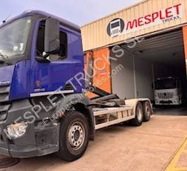 Mercedes Actros 2842 - Hook lift truck: picture 1 Mercedes Actros 2842 - Hook lift truck: picture 1