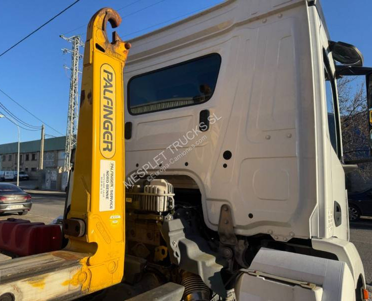 Mercedes Antos 1843 - Hook lift truck: picture 4 Mercedes Antos 1843 - Hook lift truck: picture 4