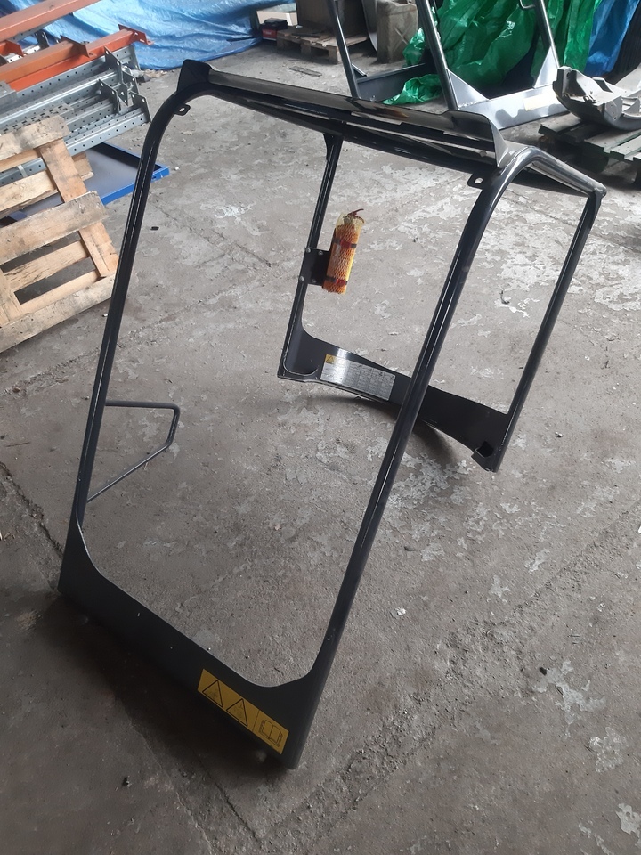 Cannopy Bobcat E20 - Cab for Excavator: picture 1 Cannopy Bobcat E20 - Cab for Excavator: picture 1