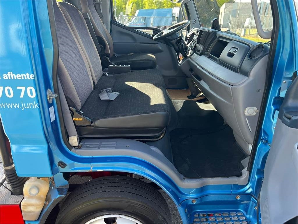 Hook lift truck Mitsubishi Fuso CANTER 9C150: picture 14