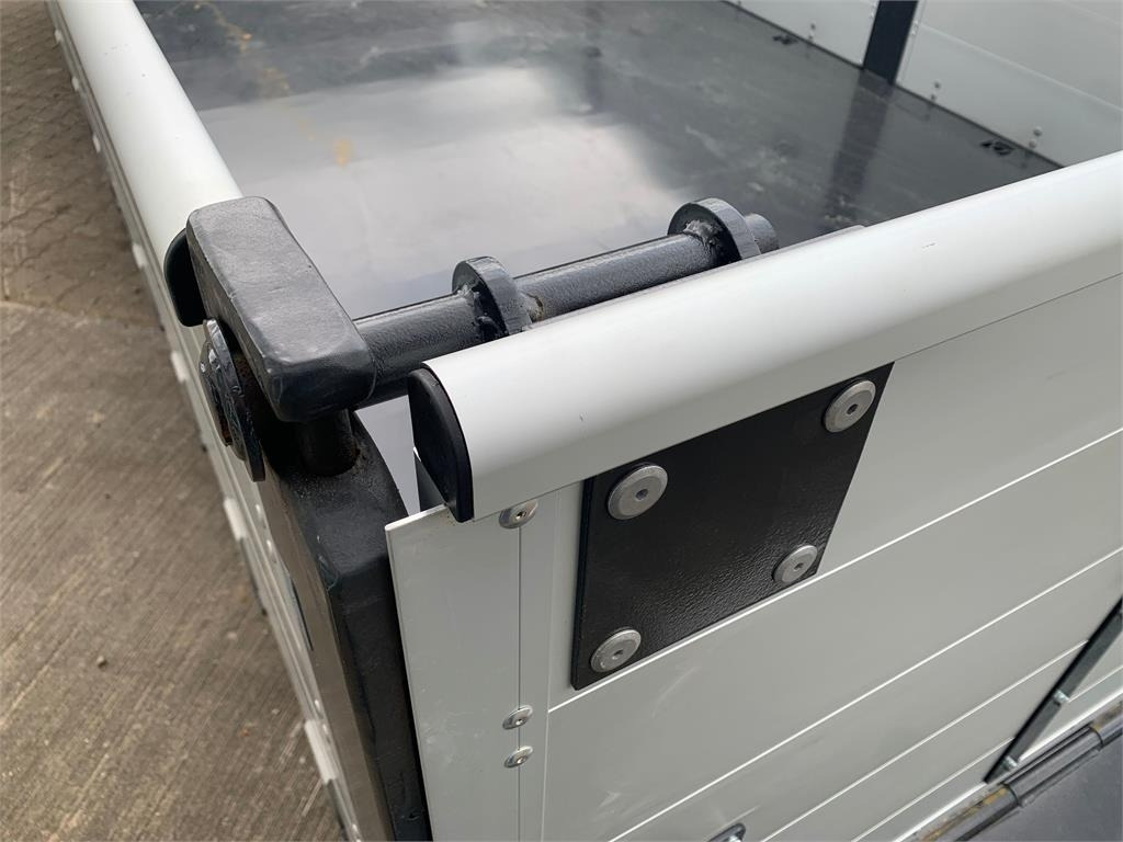 Flatbed body Scancon 5800 mm alu lad + aut. bagsmæk SAL5813: picture 8