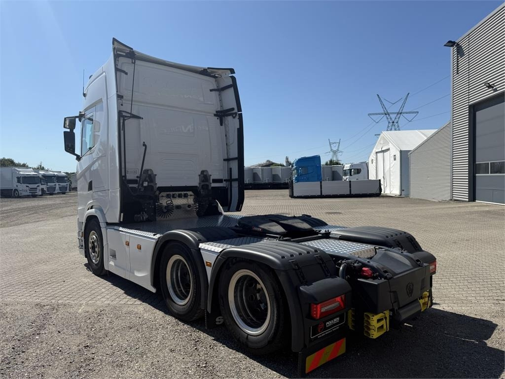 Scania S560 A 6x2 NB 2950 - Tractor unit: picture 3 Scania S560 A 6x2 NB 2950 - Tractor unit: picture 3