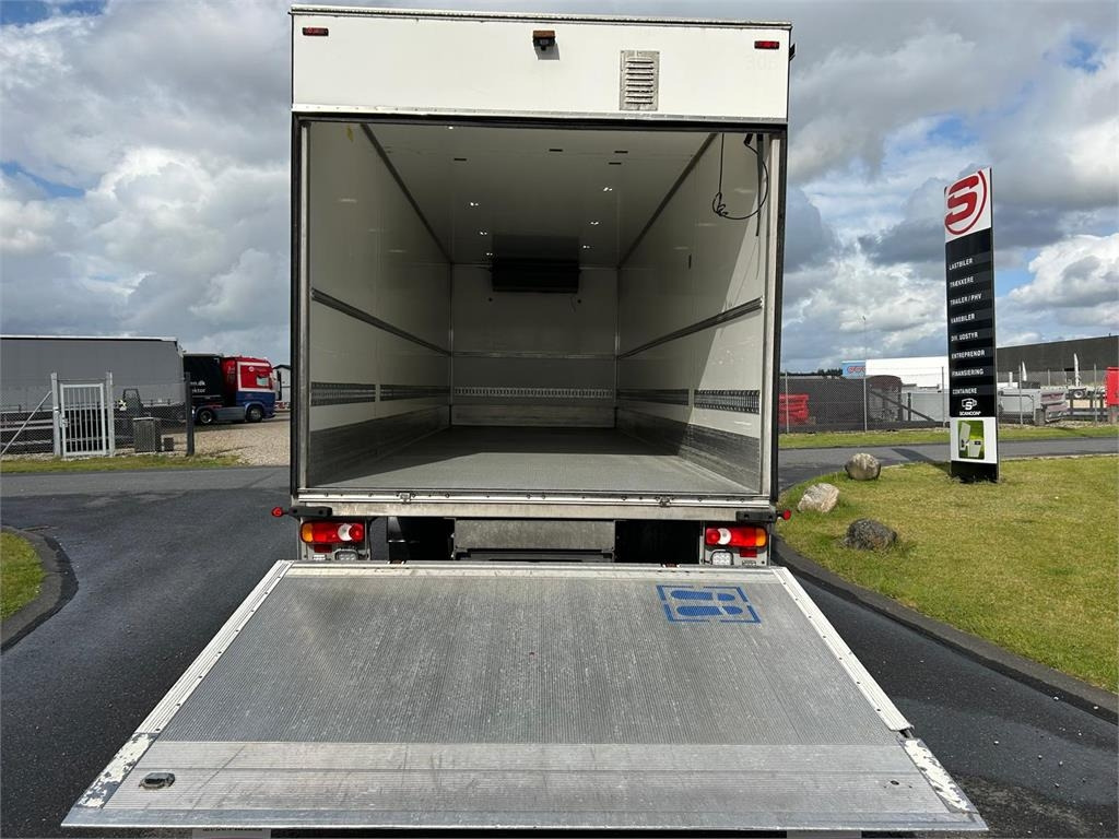 Volvo FL 250 16 ton  - Refrigerator truck: picture 4 Volvo FL 250 16 ton  - Refrigerator truck: picture 4