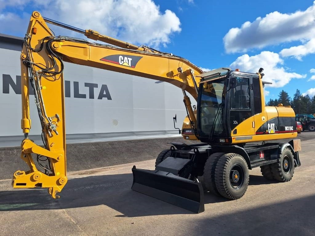 Wheel excavator CAT M316C: picture 8
