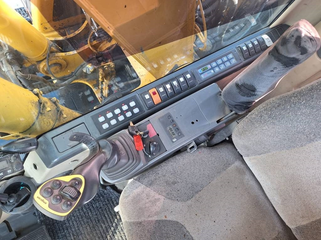 Wheel excavator CAT M316C: picture 14