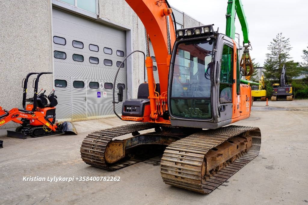 Crawler excavator Hitachi ZX130LCN PYÖRITTÄJÄLLÄ: picture 11