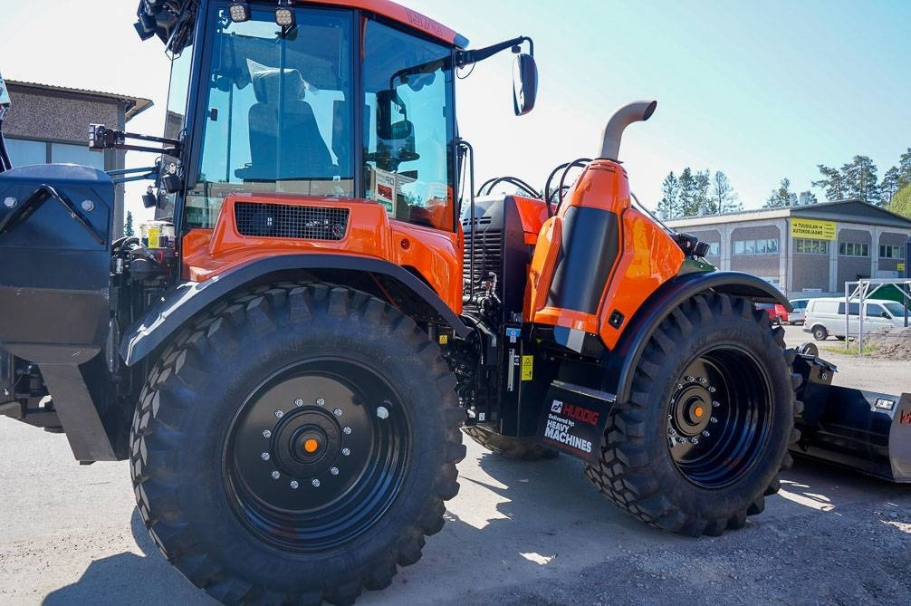 Huddig 1370 City EX-DEMO Myyty! Sold! - Backhoe loader: picture 5 Huddig 1370 City EX-DEMO Myyty! Sold! - Backhoe loader: picture 5