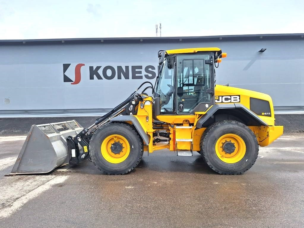 JCB 411HT T4F HYVÄT RENKAAT YM. - Wheel loader: picture 1 JCB 411HT T4F HYVÄT RENKAAT YM. - Wheel loader: picture 1