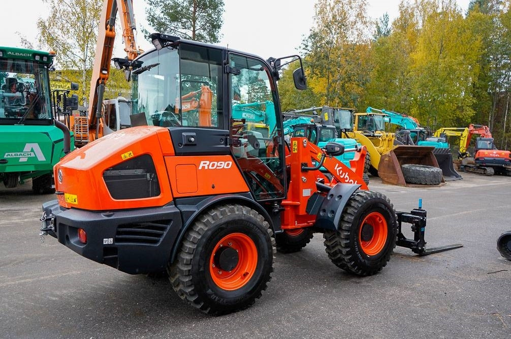 Wheel loader Kubota R090 VARUSTELTU: picture 6