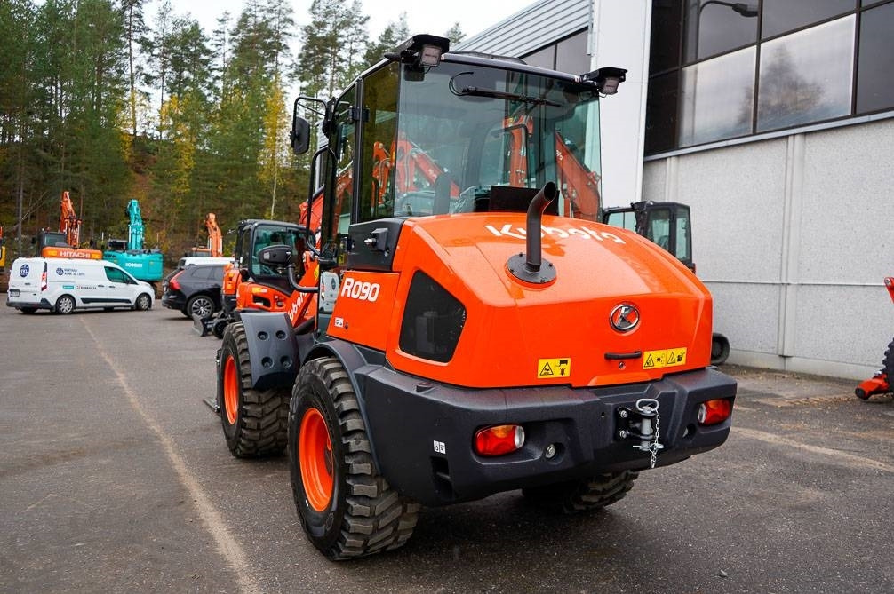 Wheel loader Kubota R090 VARUSTELTU: picture 9