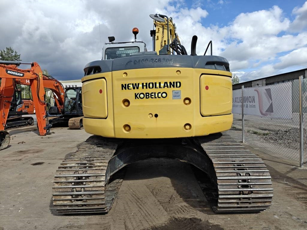 New Holland E225BSR ENGCONILLA - Crawler excavator: picture 4 New Holland E225BSR ENGCONILLA - Crawler excavator: picture 4