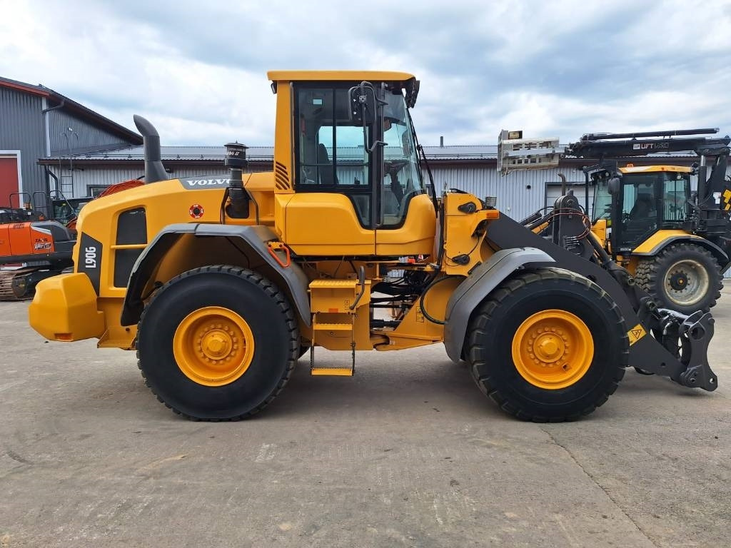 Volvo L90G RASVARI, YM. - Wheel loader: picture 5 Volvo L90G RASVARI, YM. - Wheel loader: picture 5