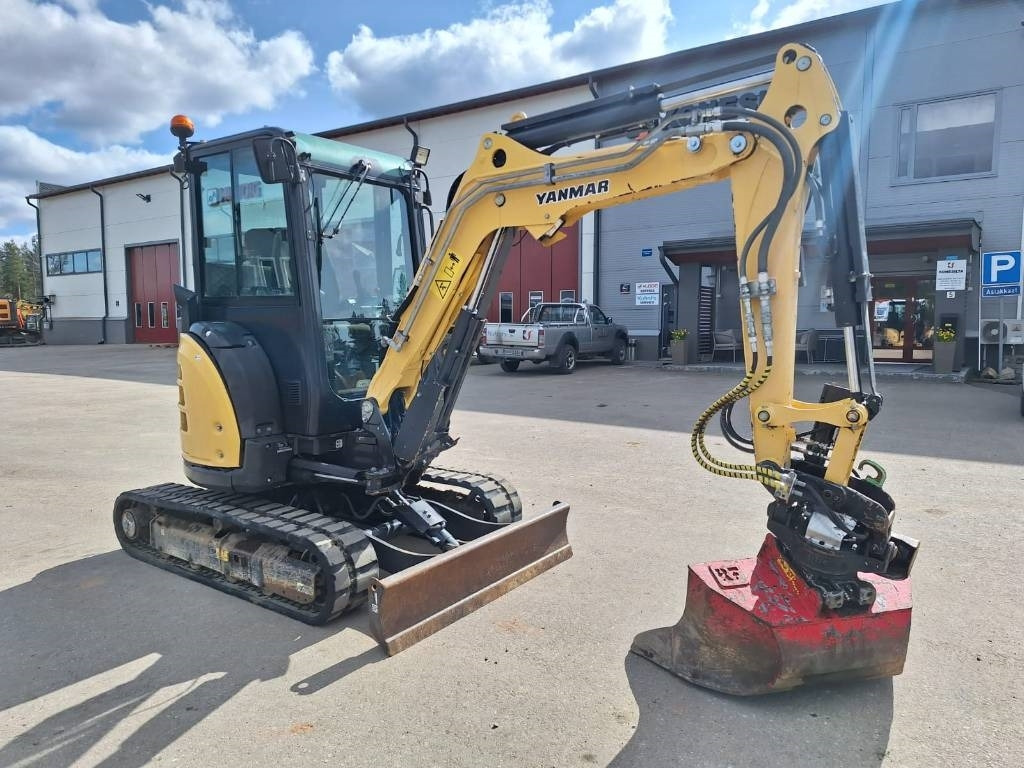 Yanmar ViO33-U PYÖRITTÄJÄLLÄ - Mini excavator: picture 5 Yanmar ViO33-U PYÖRITTÄJÄLLÄ - Mini excavator: picture 5