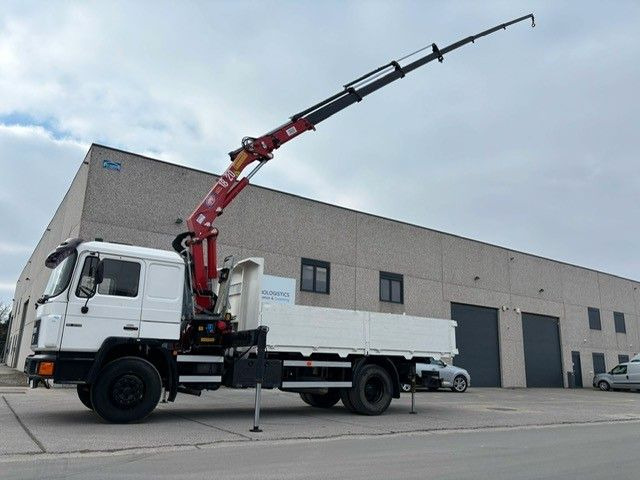 Tipper, Crane truck MAN 18-222. Kran HMF 18t/m Bj 2001. MAN 18-222. Kran HMF 18t/m Bj 2001.: picture 10