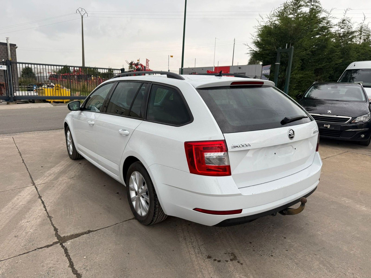 Skoda Octavia 1.6 TDI Klima. Navi. Tempomat. - Station wagon: picture 3 Skoda Octavia 1.6 TDI Klima. Navi. Tempomat. - Station wagon: picture 3