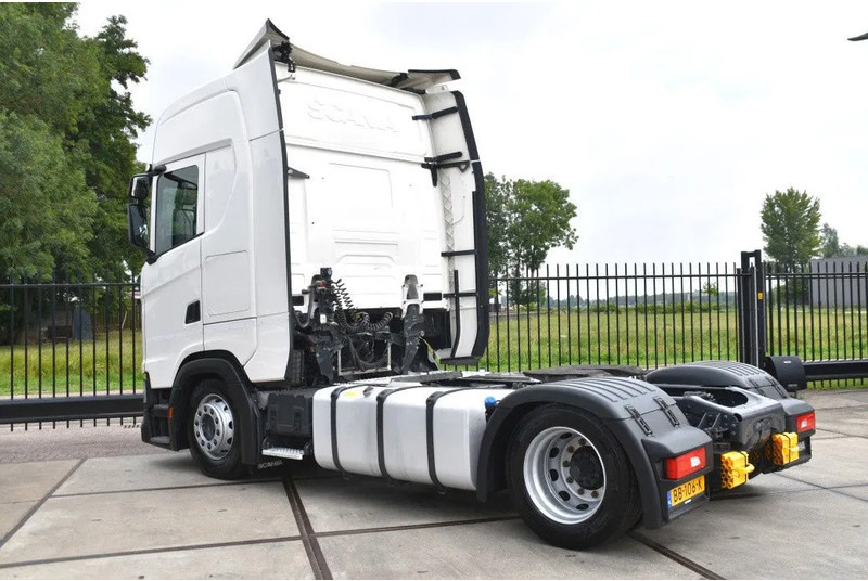 Scania S410 4x2EB MEGA 95 cm or 103 cm driving height - RETARDER - 822 TKM - FULL AIR - PARK. AIRCO - 2 x FUEL TANKS - TOP CONDITION - - Tractor unit: picture 3 Scania S410 4x2EB MEGA 95 cm or 103 cm driving height - RETARDER - 822 TKM - FULL AIR - PARK. AIRCO - 2 x FUEL TANKS - TOP CONDITION - - Tractor unit: picture 3