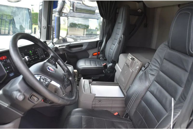 Scania S500 NGS 4x2NB - RETARDER - FULL AIR - PARK. AIRCO - LEATHER SEATS - 2 x FUEL TANKS - ALCOA'S - LED LIGHTS - - Tractor unit: picture 4 Scania S500 NGS 4x2NB - RETARDER - FULL AIR - PARK. AIRCO - LEATHER SEATS - 2 x FUEL TANKS - ALCOA'S - LED LIGHTS - - Tractor unit: picture 4