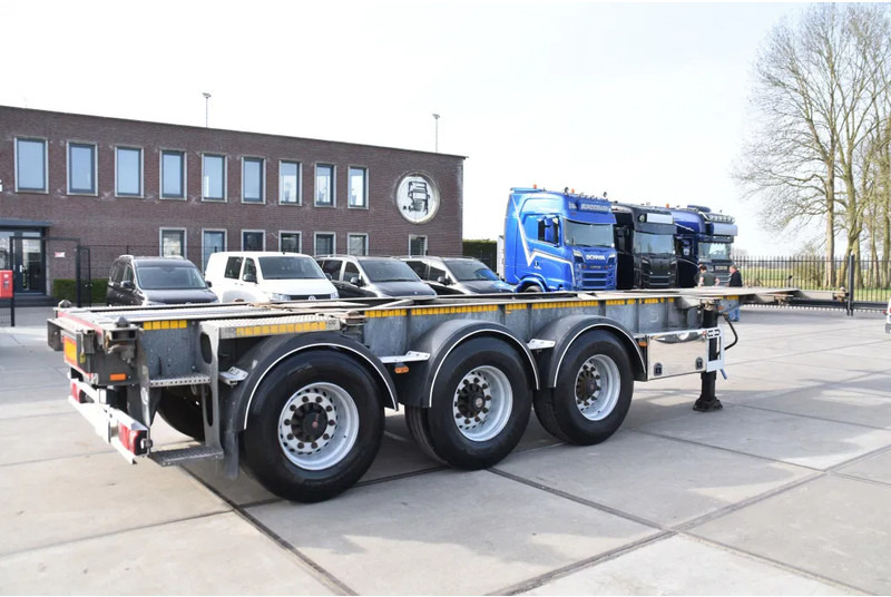 Van Hool - ADR FL -20 - 30F - GALVANIZED - SAF AXLES - DRUM BRAKES - GOOD CONDITION - - Container transporter/ Swap body semi-trailer: picture 2 Van Hool - ADR FL -20 - 30F - GALVANIZED - SAF AXLES - DRUM BRAKES - GOOD CONDITION - - Container transporter/ Swap body semi-trailer: picture 2