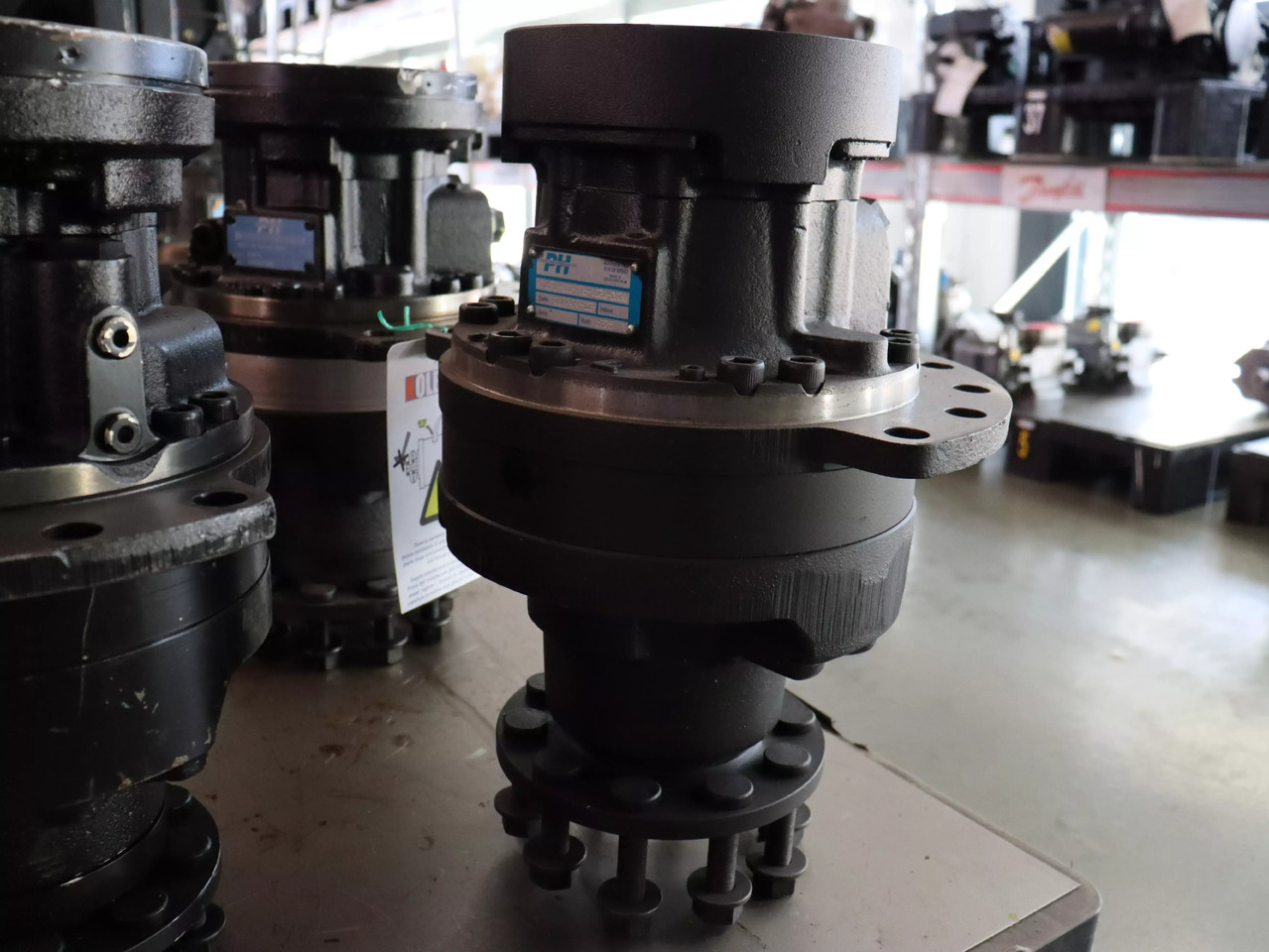 POCLAIN MS05-0-133-F05-1G20-DG00 - Hydraulic motor for Construction machinery: picture 2 POCLAIN MS05-0-133-F05-1G20-DG00 - Hydraulic motor for Construction machinery: picture 2